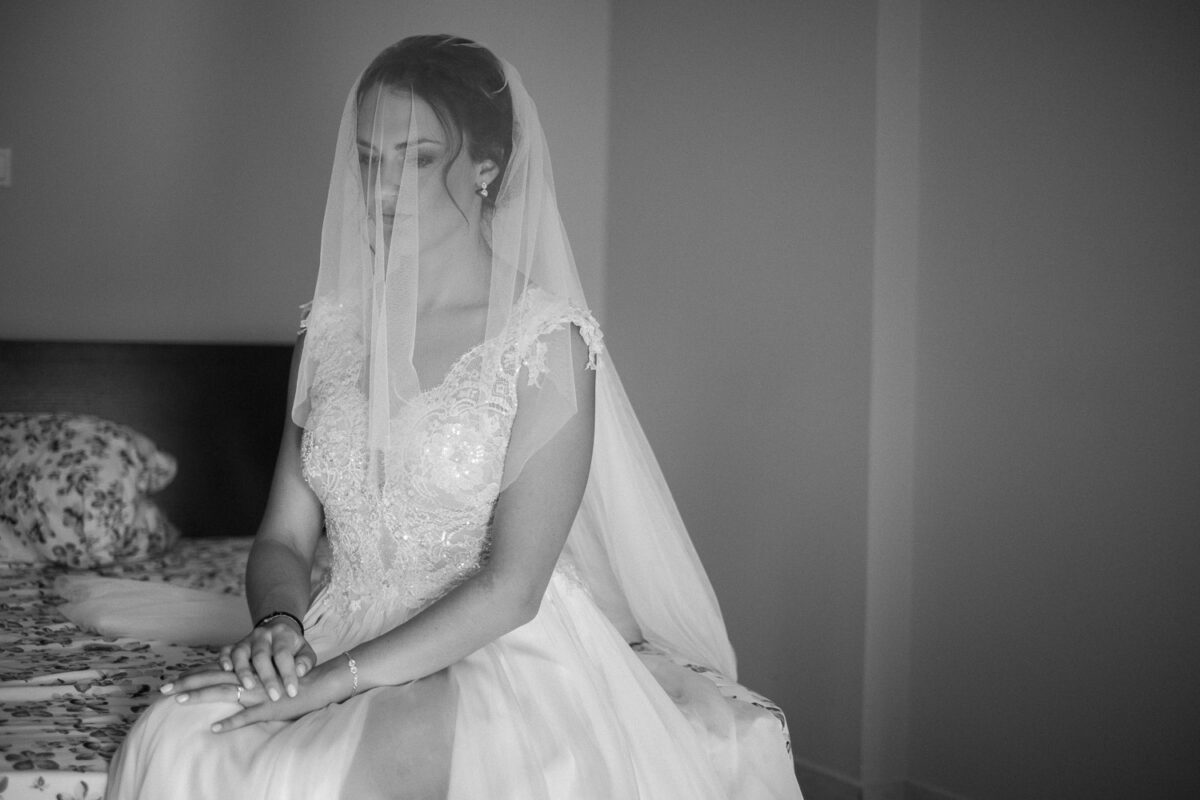 Bride getting ready for her summer wedding in Kalamata