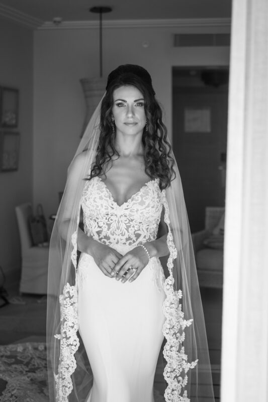 Black and white bridal portrait before the wedding ceremony in Pylos