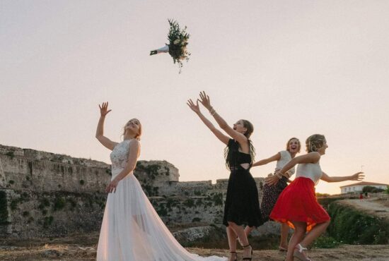 methoni wedding bride with bridesmaids
