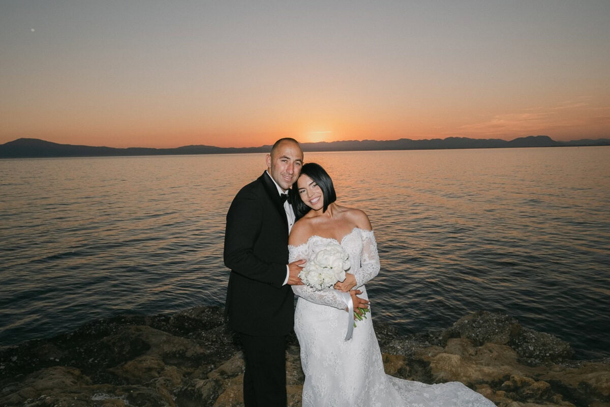 Golden hour wedding portraits by the sea in Kalamata